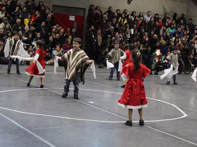 Bailes Folclóricos - Primer Ciclo