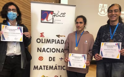 Medallistas en Olimpiada Nacional de Matemática 2022