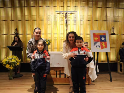 Liturgia Imposición de Insignias Kínder
