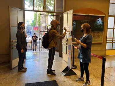 IVº Medios vuelven al Colegio...