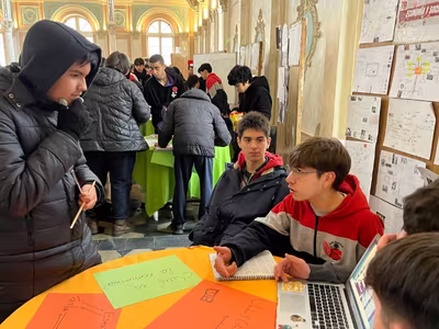 Feria Electividad - II° Medios