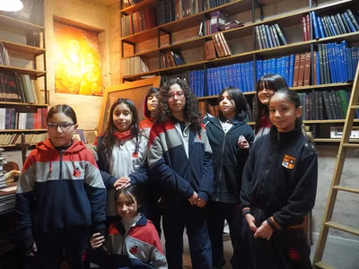 Visita Archivo del Colegio - 5° Básicos.