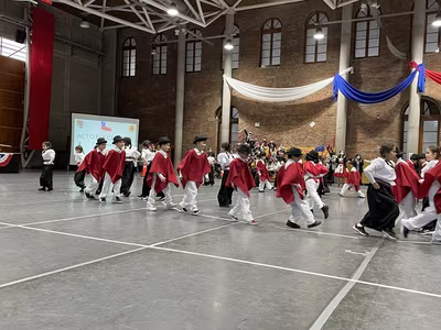 Danzas Folclóricas 1° y 2° Básico