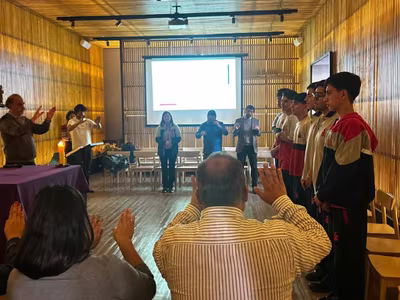 Ceremonia de envío: Experiencia de Hospedería IV°Medios