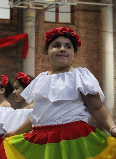 Bailes Folclóricos Pre Kínder a 4° Básico