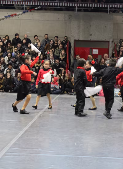 Bailes Folclóricos - Primer Ciclo