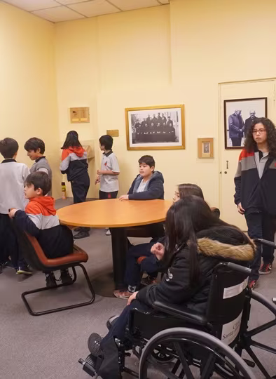 Visita Archivo del Colegio - 5° Básicos.
