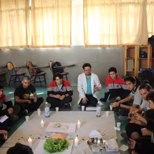 Última Cena, Estudiantes Mayores