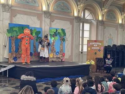 Obra de Teatro "Las Aventuras de Galletita" -  Cierre Primer Semestre, Primer Ciclo-.