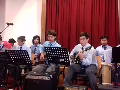 Canto para una semilla, IIº Medio