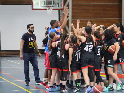 Harlem Globetrotters en el Colegio San Ignacio
