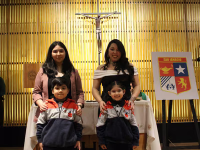 Liturgia Imposición de Insignias Kínder