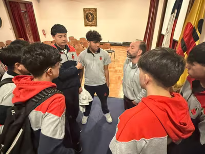 Charla Deportiva - II°Medios: Claudio Jorquera de las canchas del Colegio San Ignacio al básquetbol