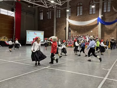 Danzas Folclóricas 1° y 2° Básico