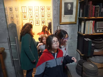 Visita Archivo del Colegio - 5° Básicos.