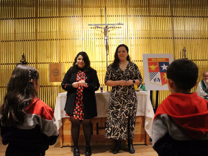 Liturgia Imposición de Insignias Kínder