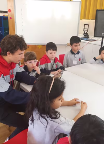 Estudiantes de Intercambio Cuentan cuentos.