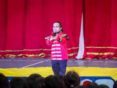 Gran Circo Extraordinario, Gentileza Vicente Hernández A.