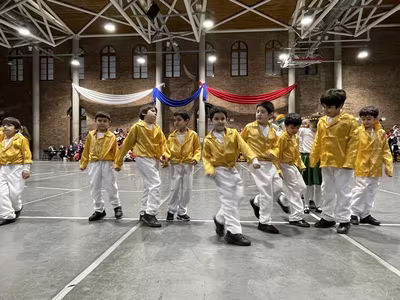 Danzas Folclóricas 1° y 2° Básico