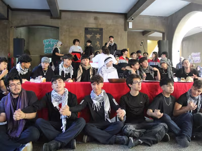 Acompañamos a Jesús en su camino a la cruz