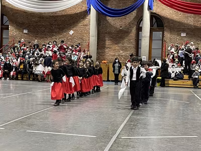Danzas Folclóricas 1° y 2° Básico