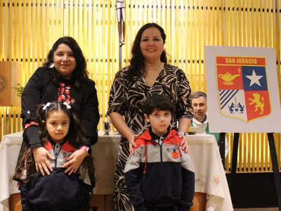 Liturgia Imposición de Insignias Kínder