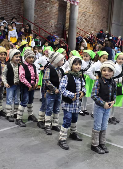 Bailes Folclóricos - Primer Ciclo