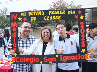Último primer día IV°Medios 2025