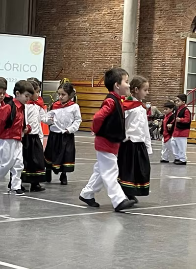 Danzas Folclóricas Pre Kínder y Kínder