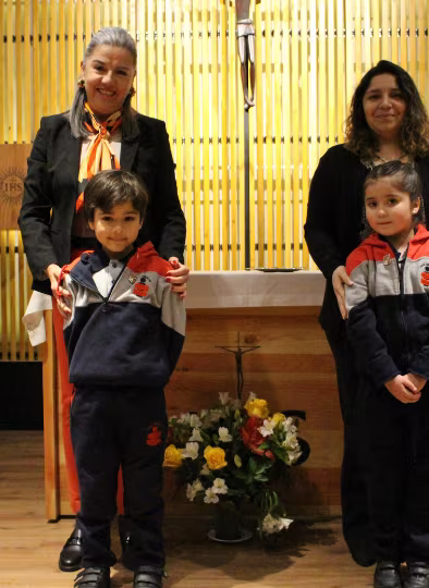 Liturgia Imposición de Insignia Kínder
