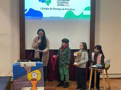 Ceremonia entrega pañolín MEJ