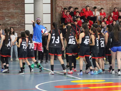 Harlem Globetrotters en el Colegio San Ignacio