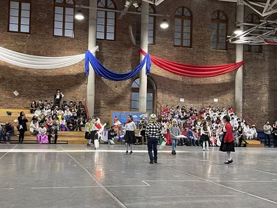 Danzas Folclóricas 3° y 4° Básicos