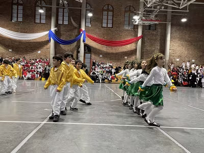 Danzas Folclóricas 1° y 2° Básico