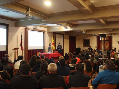 Charla Carolina Maluenda