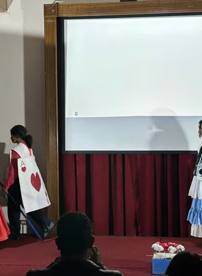 Cierre Academia de Teatro Obra "Alicia en el País de las maravillas"