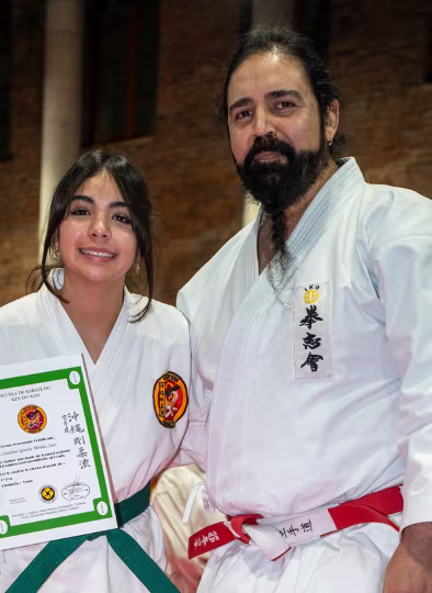 Graduación y cambio de cinturón en la rama de karate del colegio San Ignacio