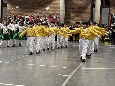Danzas Folclóricas 1° y 2° Básico