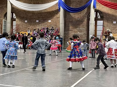 Danzas Folclóricas Pre Kínder y Kínder