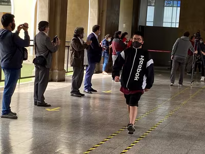 "El Pasillo" IVº Medios