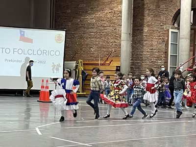 Danzas Folclóricas Pre Kínder y Kínder