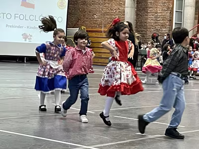 Danzas Folclóricas Pre Kínder y Kínder