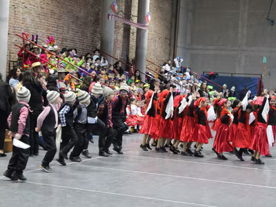 Bailes Folclóricos - Primer Ciclo