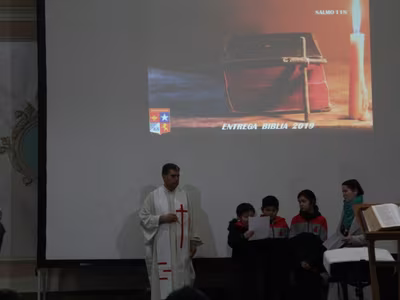 Entrega de Biblia 3º Básico B