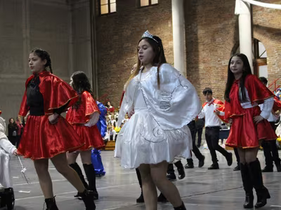 Bailes Folclóricos Pre Kínder a 4° Básico