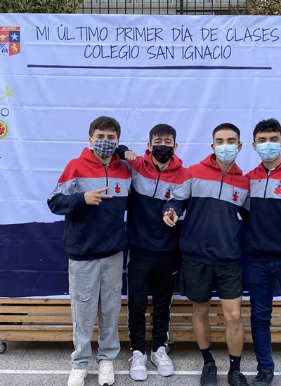 Último Primer Día de Clases IV° Medios
