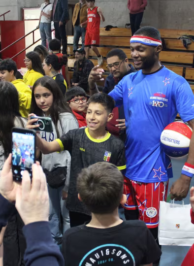 Harlem Globetrotters en el Colegio San Ignacio
