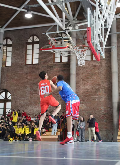 Harlem Globetrotters en el Colegio San Ignacio