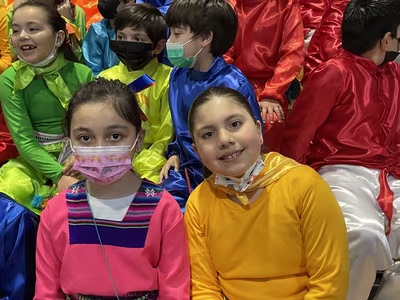 Danzas Folclóricas 3° y 4° Básicos