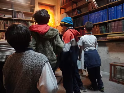Visita Archivo del Colegio - 5° Básicos.